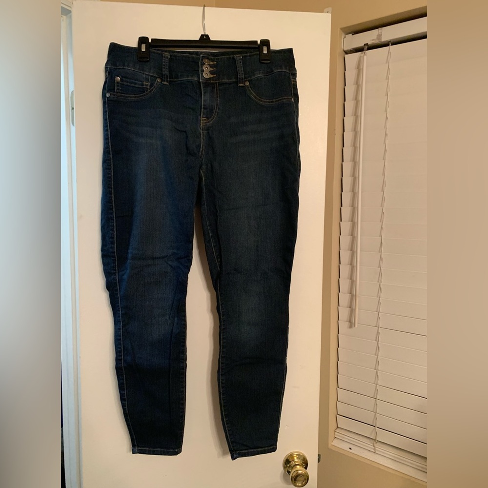 Torrid Dark Wash Jegging Skinny Super Soft High-Rise Jean Size 14R Size …